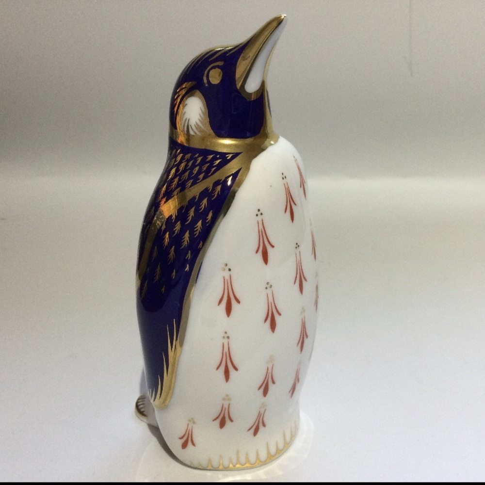 Royal Crown Derby penguin paperweight